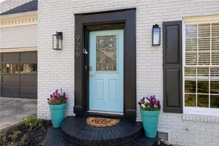 926 W Mill Trce NW, Kennesaw, GA 30152 - Photo 2