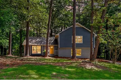1915 Lisa Lane, Riverdale, GA 30296 - Photo 2