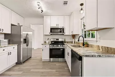 1915 Lisa Lane, Riverdale, GA 30296 - Photo 12