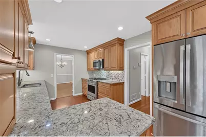 4682 Stonehenge Drive, Dunwoody, GA 30360 - Photo 10