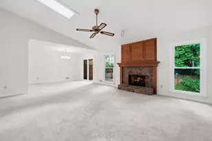 1057 Capital Club Cir NE, Atlanta, GA 30319 - Photo 4