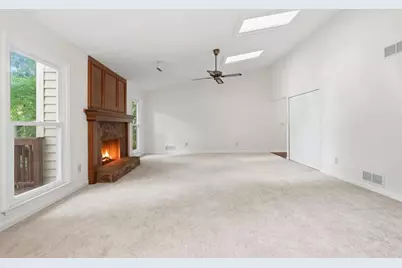 1057 Capital Club Circle NE, Atlanta, GA 30319 - Photo 6