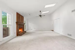 1057 Capital Club Cir NE, Atlanta, GA 30319 - Photo 6