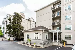 1075 Peachtree Walk NE, Atlanta, GA 30309 - Photo 22