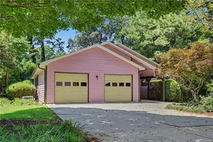10900 Spotted Pony Trail, Johns Creek, GA 30022 - Photo 24