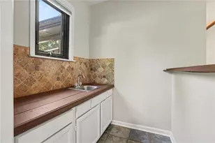 10900 Spotted Pony Trail, Johns Creek, GA 30022 - Photo 16