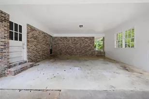 140 Horseshoe Cir, Athens, GA 30605 - Photo 4