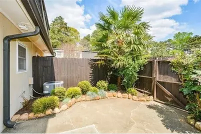 6402 Park Avenue #B4, Sandy Springs, GA 30342 - Photo 14