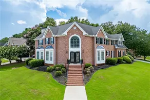 5332 Candleberry Dr SW, Lilburn, GA 30047 - Photo 4