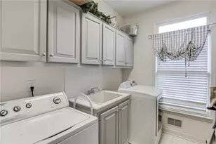 5332 Candleberry Dr SW, Lilburn, GA 30047 - Photo 26