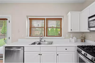 485 Weatherend Court, Johns Creek, GA 30022 - Photo 12