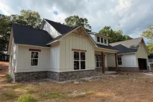 207 Walton St, Loganville, GA 30052 - Photo 2