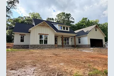 207 Walton Street, Loganville, GA 30052 - Photo 1