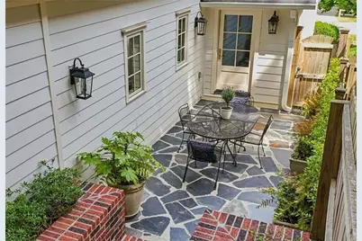 860 Wellesley Drive NW, Atlanta, GA 30305 - Photo 14
