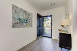 27 Mt Vernon Cir, Atlanta, GA 30338 - Photo 4
