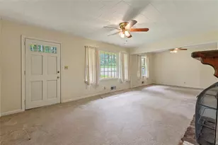 2069 Elmwood Cir, Snellville, GA 30078 - Photo 16