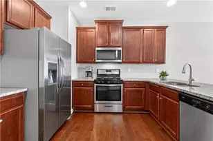 3383 Castleberry Village Cir, Cumming, GA 30040 - Photo 6