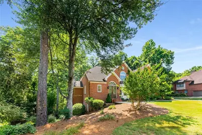 5135 Falcon Chase Lane NE, Sandy Springs, GA 30342 - Photo 4