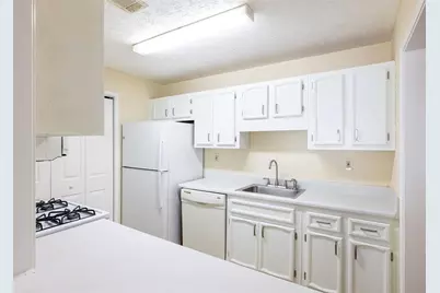 910 Augusta Drive SE, Marietta, GA 30067 - Photo 12