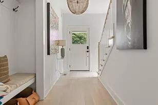 785 Martina Dr, Atlanta, GA 30305 - Photo 4