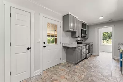 5850 Norton Circle, Flowery Branch, GA 30542 - Photo 14