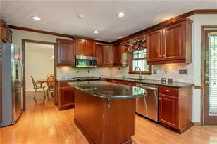 1429 Shadowrock Ct, Marietta, GA 30062 - Photo 8
