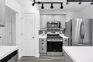 2010 Hidden Valley Dr SW, Marietta, GA 30008 - Photo 22