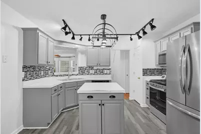 2010 Hidden Valley Drive SW, Marietta, GA 30008 - Photo 18