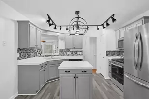 2010 Hidden Valley Dr SW, Marietta, GA 30008 - Photo 18