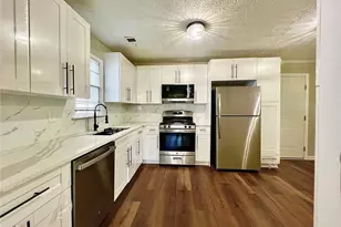 2034 Corners Cir, Lithonia, GA 30058 - Photo 12