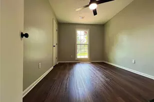 2034 Corners Cir, Lithonia, GA 30058 - Photo 22