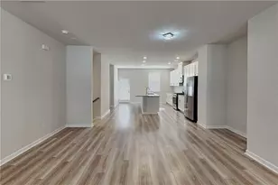 321 Sammon Wy, Lawrenceville, GA 30046 - Photo 4