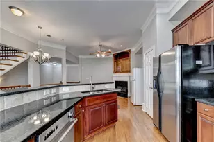 813 Clifton Heights Ln NE, Atlanta, GA 30329 - Photo 16