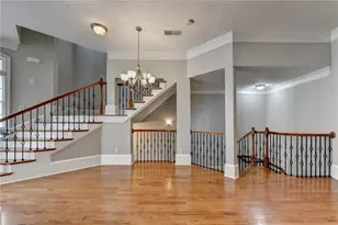813 Clifton Heights Ln NE, Atlanta, GA 30329 - Photo 8