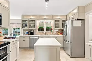 9173 Eves Cir, Roswell, GA 30076 - Photo 4