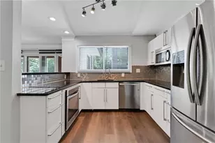 1452 Briaroaks Trail NE, Atlanta, GA 30329 - Photo 10