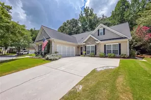 728 Austin Creek Dr, Buford, GA 30518 - Photo 2