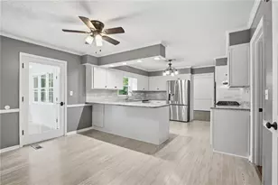 2033 Hessian Ct, Stone Mountain, GA 30087 - Photo 16