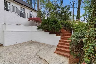 7170 Riverside Drive NW, Atlanta, GA 30328 - Photo 8