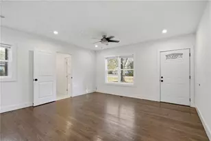 303 Glen Iris Dr, Monroe, GA 30655 - Photo 6