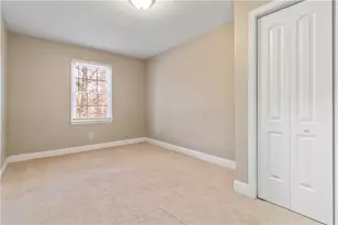 888 Chartley Dr SW, Lilburn, GA 30047 - Photo 20