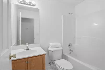 8790 Baycreek Ln, Gainesville, GA 30506 - Photo 10