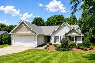 8790 Bay Creek Ln, Gainesville, GA 30506 - Photo 1