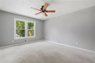 440 Hunters Cove Ct, Lawrenceville, GA 30044 - Photo 16