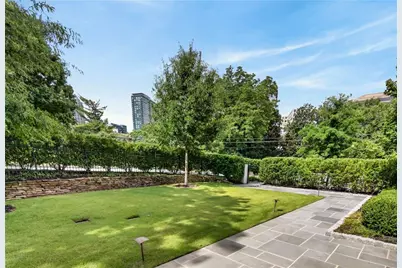 299 The Prado NE, Atlanta, GA 30309 - Photo 4