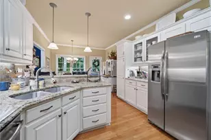 2190 Rosie Ln, Snellville, GA 30078 - Photo 14