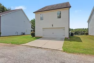 1609 Meadow Crossing, East Point, GA 30344 - Photo 24