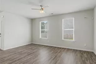 1609 Meadow Crossing, East Point, GA 30344 - Photo 4