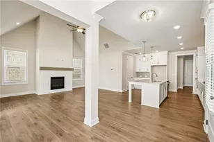 555 Pearl St, Cumming, GA 30040 - Photo 8