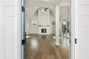 555 Pearl St, Cumming, GA 30040 - Photo 2